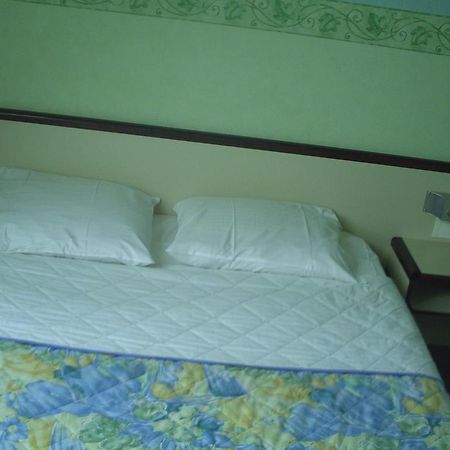 Hotel L'Eden Brix Zewnętrze zdjęcie