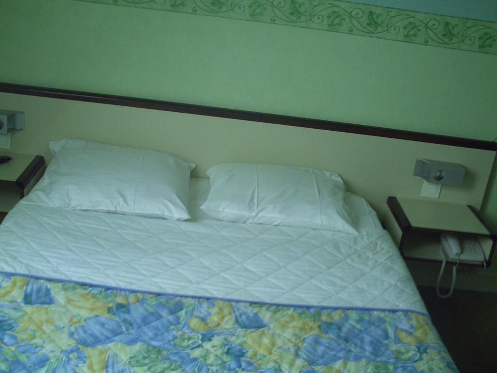 Hotel L'Eden Brix Zewnętrze zdjęcie