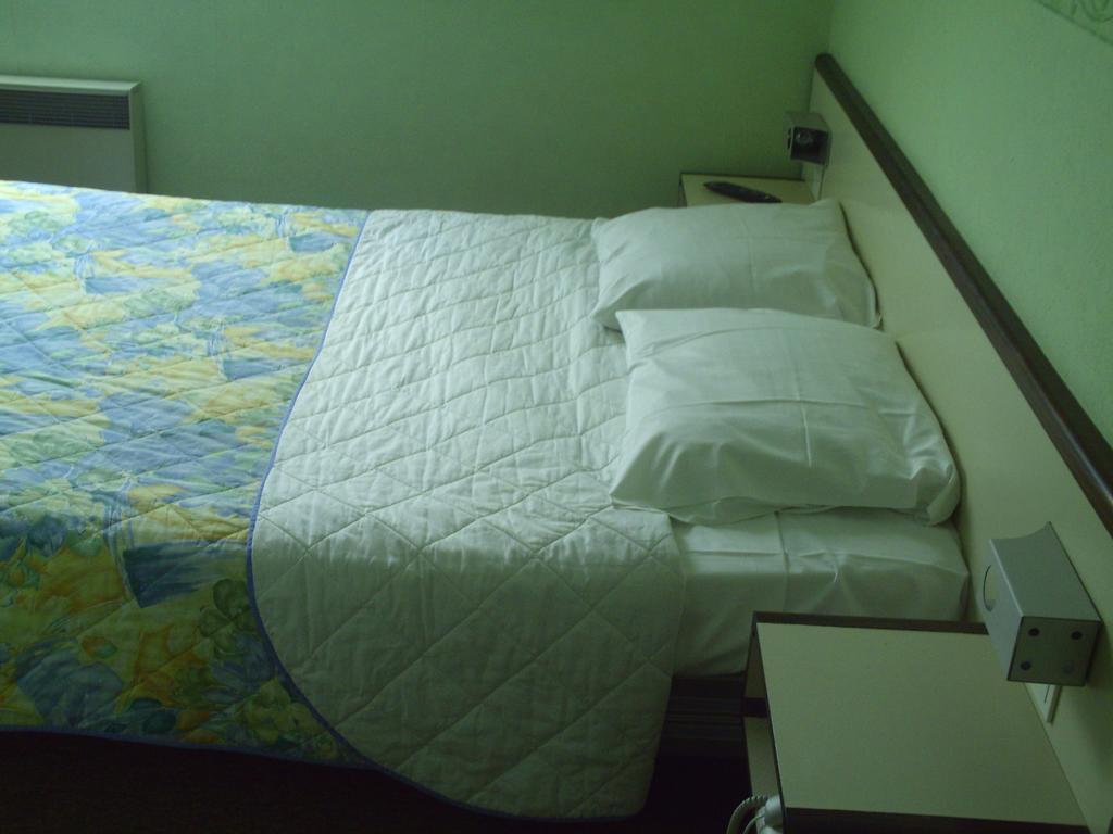 Hotel L'Eden Brix Zewnętrze zdjęcie